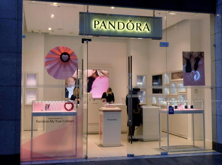 FILE PHOTO: A general view of a Pandora shop in Riga, Latvia, Febuary 4, 2020. REUTERS/Ints Kalnins/File Photo