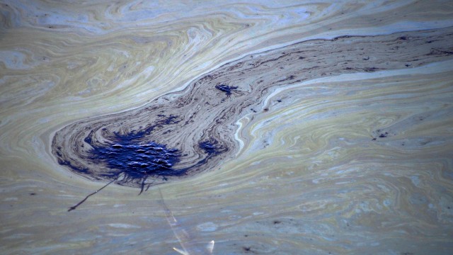 ICYMI – Oil spills in California and fuel shortages in Britain