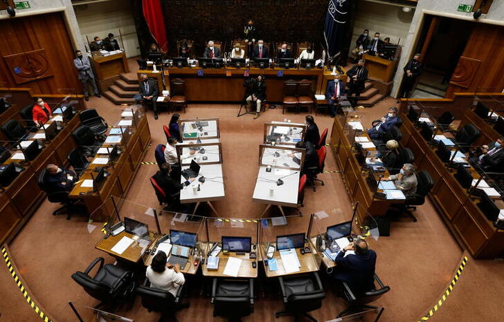 Chile's senators gather to vote on a motion to impeach President Sebastian Pinera over allegations of irregularities in the sale of a mining firm, in Valparaiso, Chile November 16, 2021. REUTERS/Rodrigo Garrido