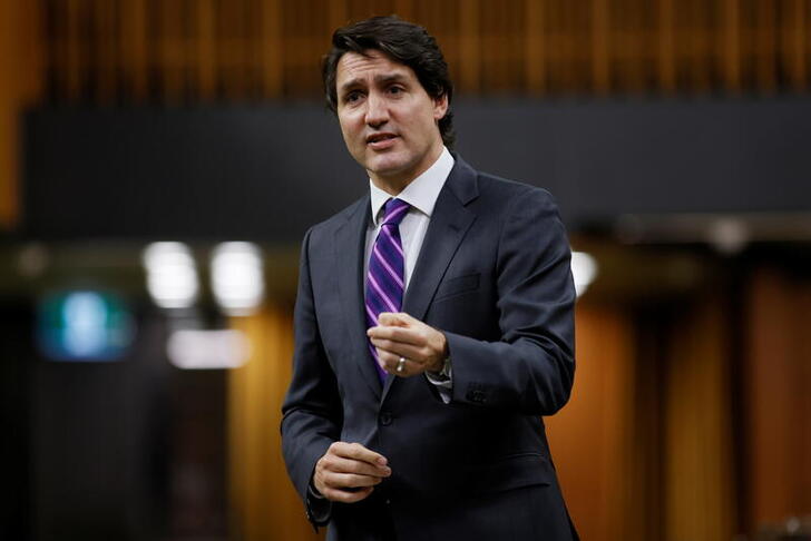 Canada's Prime Minister Justin Trudeau speaks in response to the Throne Speech in the House of Commons on Parliament Hill in Ottawa, Ontario, Canada November 30, 2021. REUTERS/Blair Gable