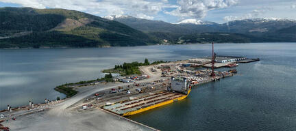 Reuters reveals Shells’ LNG Canada Project to Delay Shift to Renewable